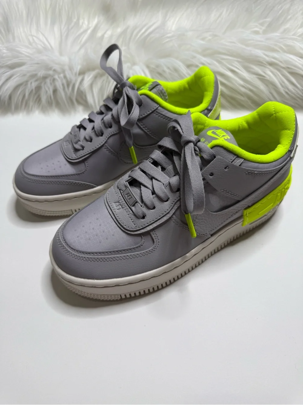 Nike Air Force 1 Shoes in Grey Neon Yellow Accent Woman Sneakers Size 6.5 New